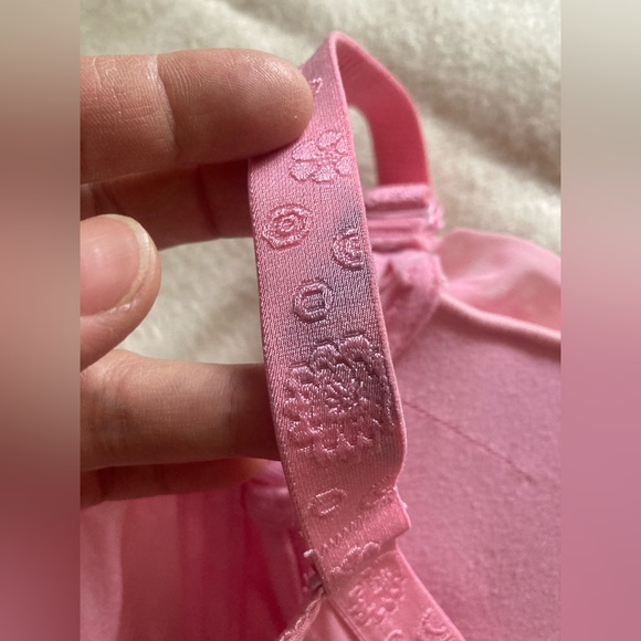 Pink push up bra - Picture 3 of 4